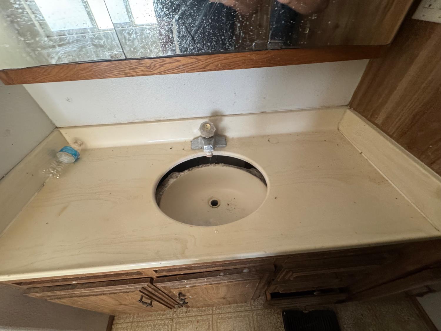 601 South Phillips Street Hanford, CA 93230 - Photo 17 of 18 a close view of sink