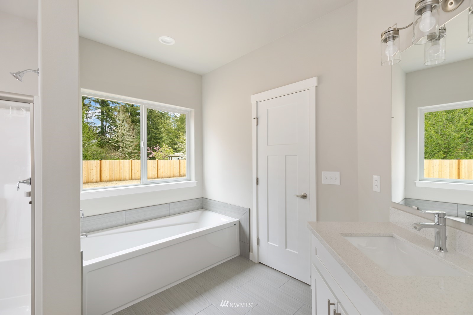 707 A Hubbard Road Southeast Rainier, WA 98576 - Photo 11 of 28 Gallery Image 11