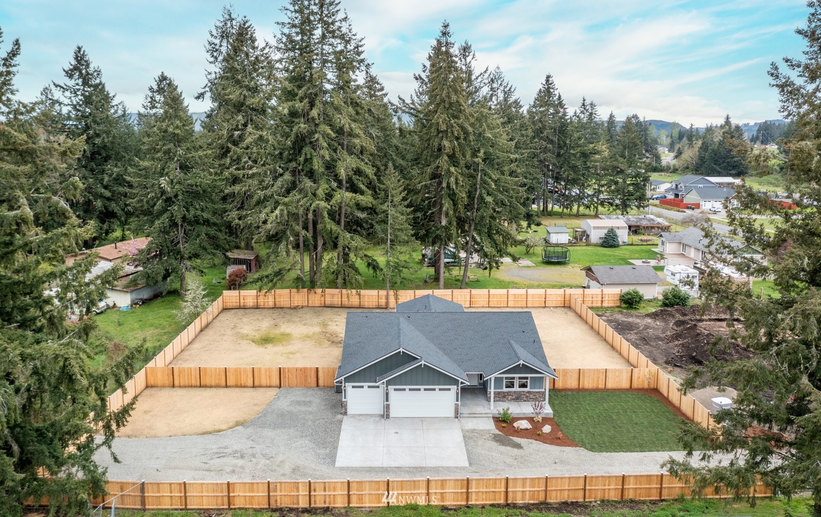 707 A Hubbard Road Southeast Rainier, WA 98576 - Photo 2 of 28 Gallery Image 2