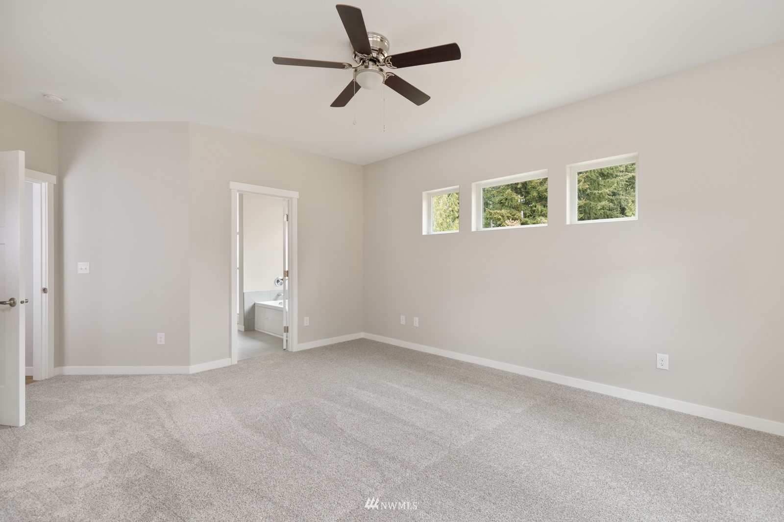 707 A Hubbard Road Southeast Rainier, WA 98576 - Photo 8 of 28 Gallery Image 8