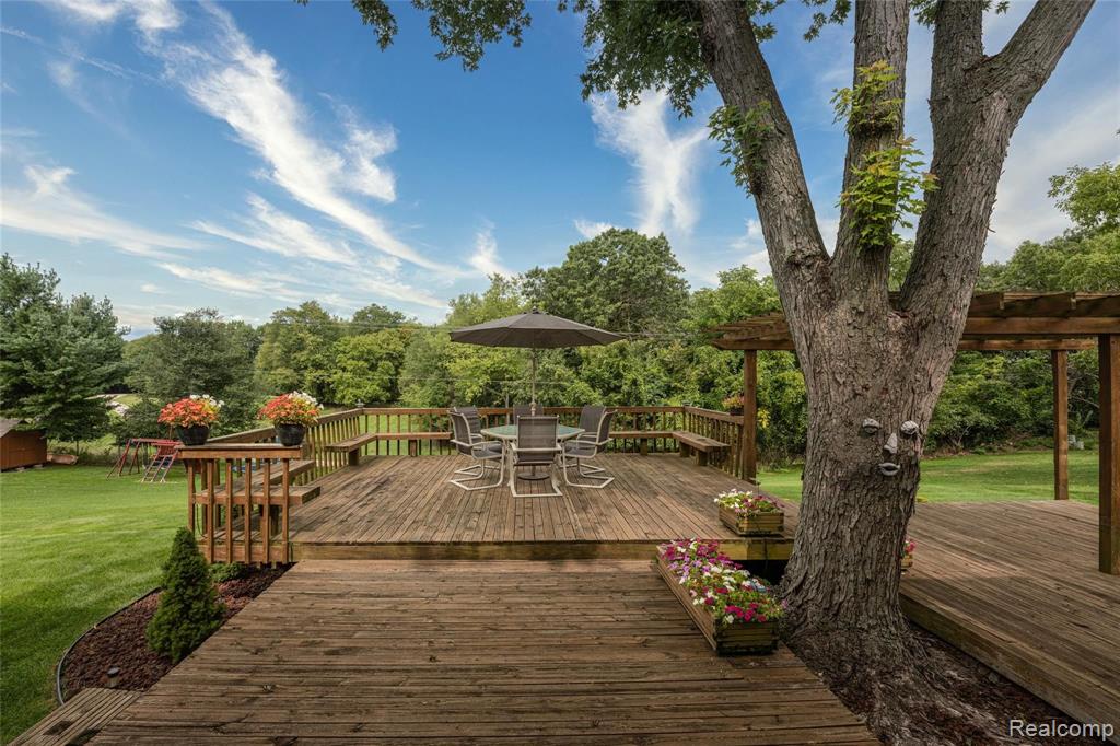 1354 North Fairview Lane Rochester Hills, MI 48306 - Photo 6 of 70