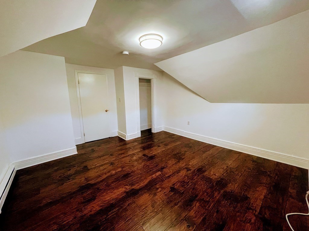 51 Acushnet Avenue Springfield, MA 01105 - Photo 14 of 17