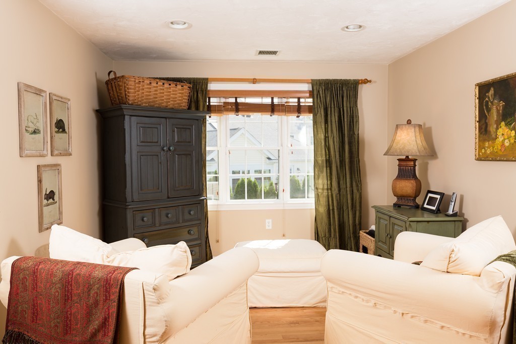 105 Riverside Drive Wrentham, MA 02093 - Photo 9 of 21 Gallery Image 9