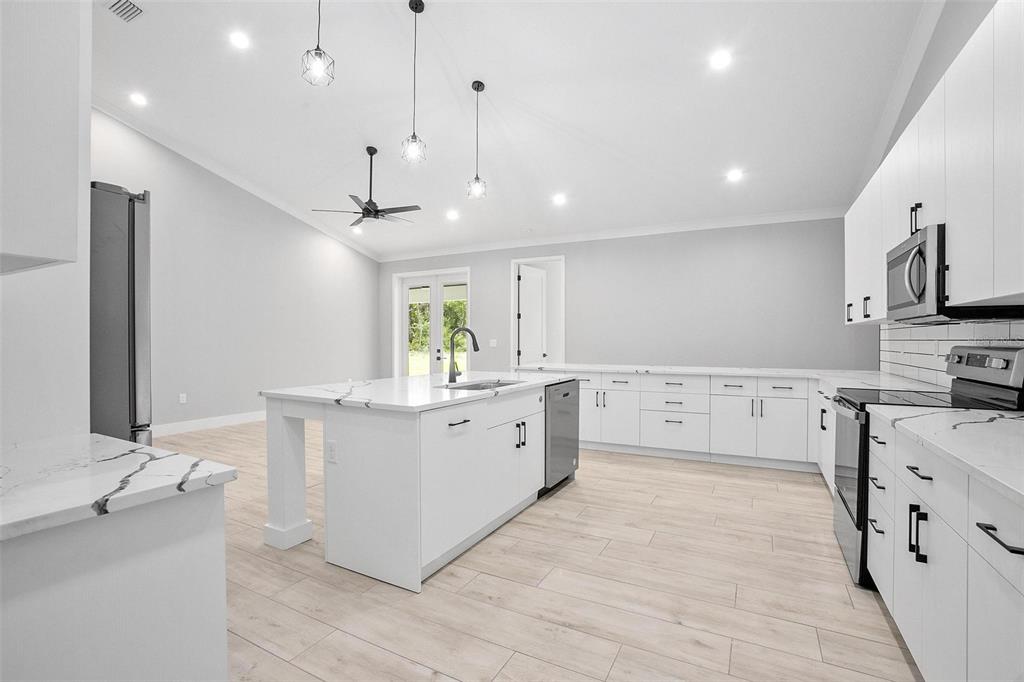 138 Calico Road Lake Mary, FL 32746 - Photo 11 of 37 Gallery Image 11