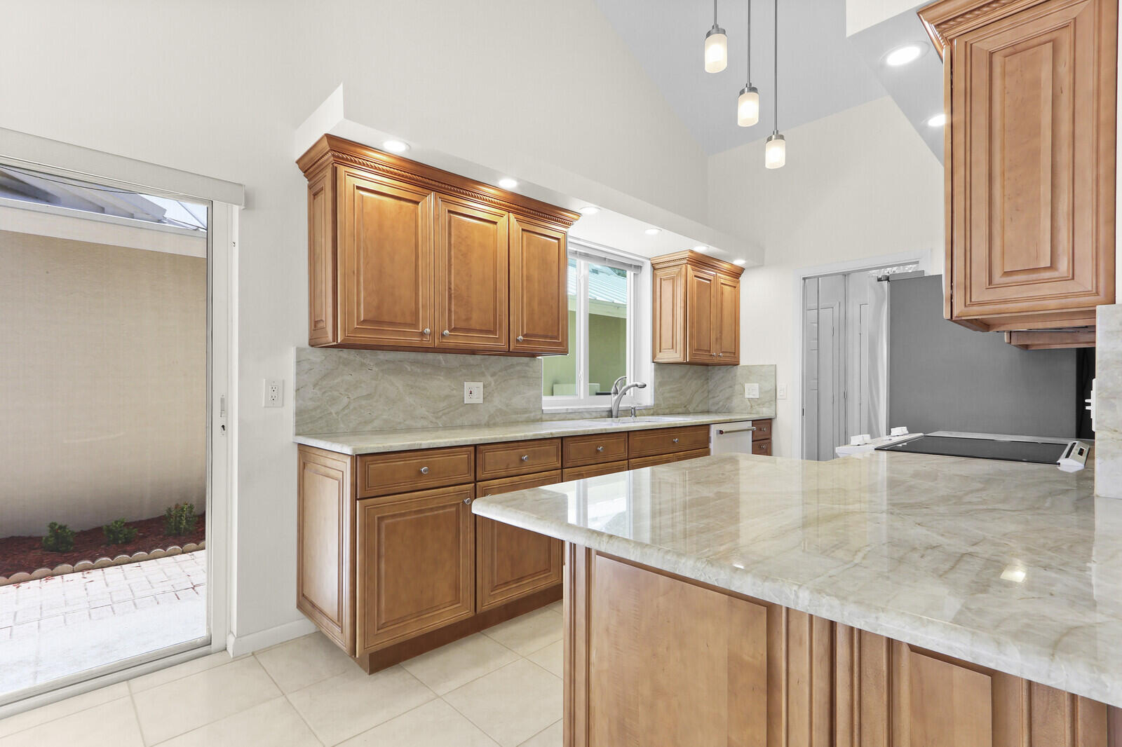 327 Ridge Road Jupiter, FL 33477 - Photo 8 of 52 29_Image_12_mls