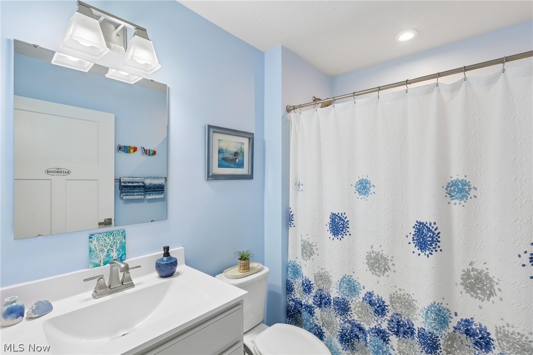 3797 Willow Way Perry, OH 44081 - Photo 29 of 44 Second full bathroom with tub/shower combo