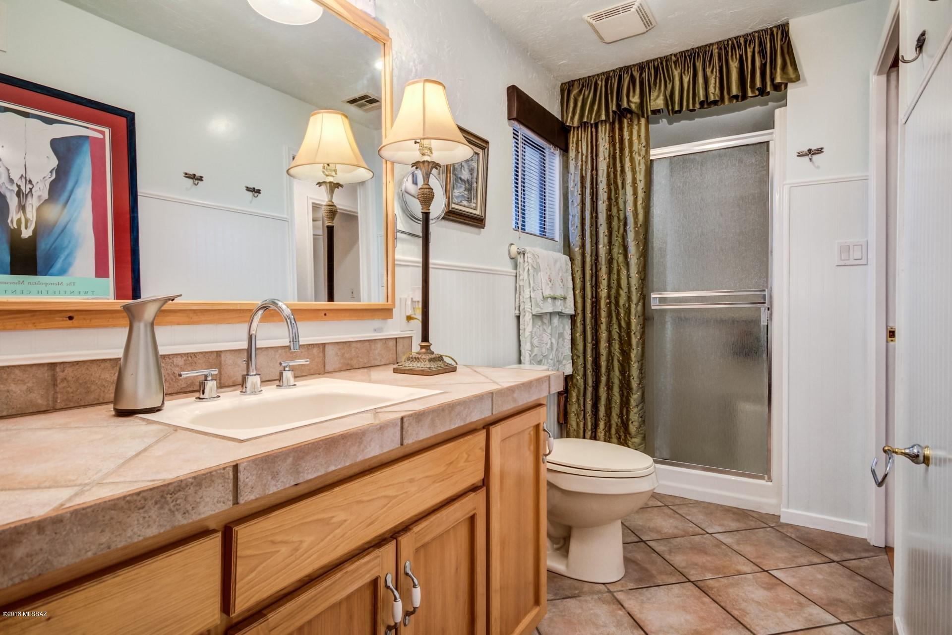 1103 West Roller Coaster Road Tucson, AZ 85704 - Photo 12 of 29 Gallery Image 12