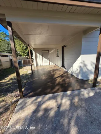 a view of a livingroom with furniture