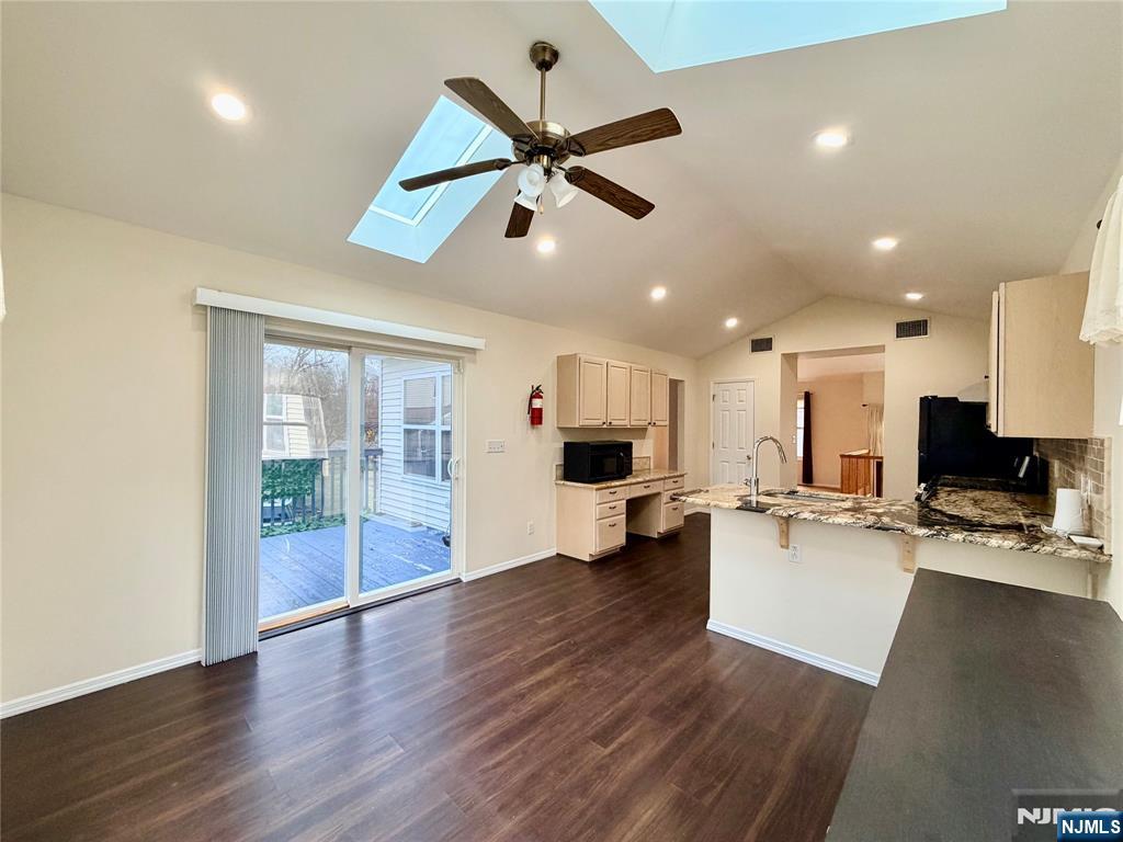 249 Pascack Road Paramus, NJ 07652 - Photo 11 of 41