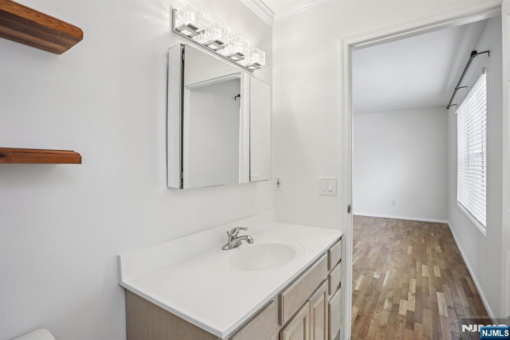 249 Pascack Road Paramus, NJ 07652 - Photo 23 of 41