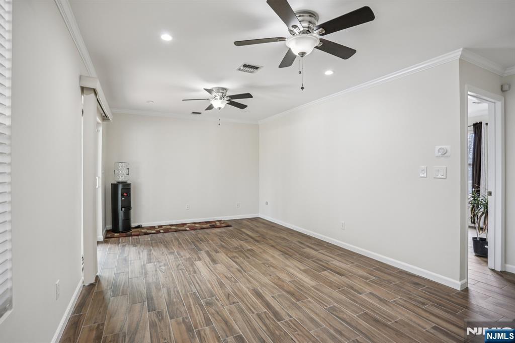 249 Pascack Road Paramus, NJ 07652 - Photo 33 of 41