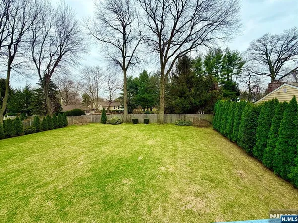 $5,500 | 249 Pascack Road, Paramus, NJ 07652