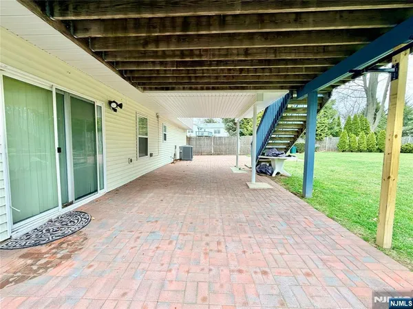 $5,500 | 249 Pascack Road, Paramus, NJ 07652