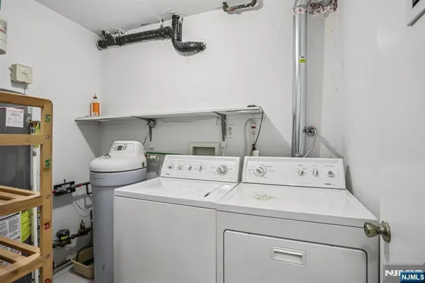 $5,500 | 249 Pascack Road, Paramus, NJ 07652