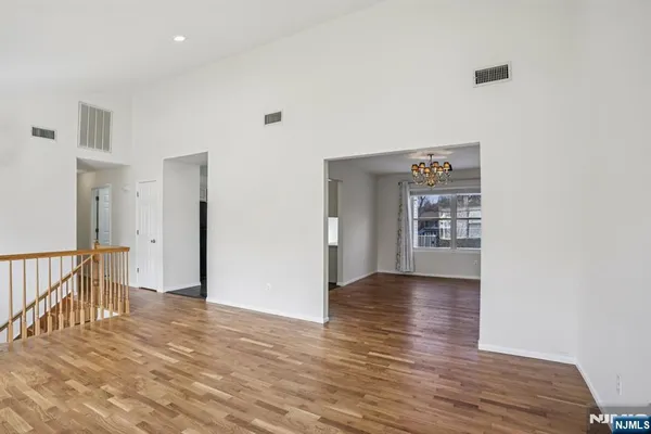 $5,500 | 249 Pascack Road, Paramus, NJ 07652