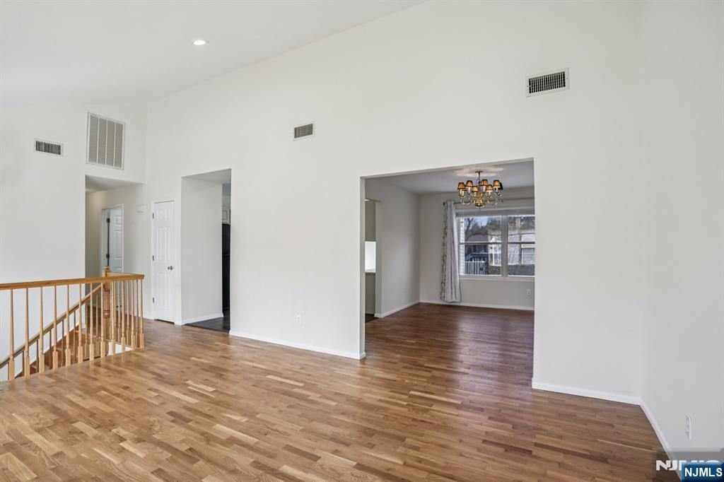 249 Pascack Road Paramus, NJ 07652 - Photo 6 of 41