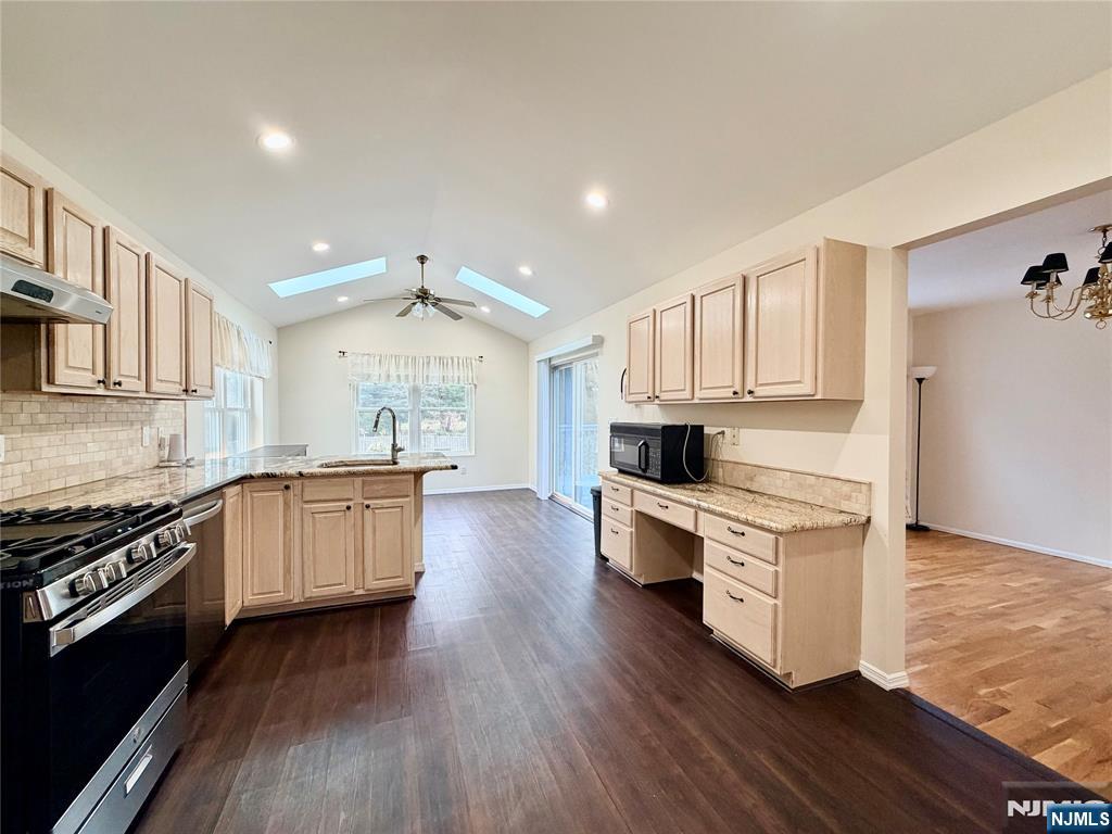 249 Pascack Road Paramus, NJ 07652 - Photo 10 of 41