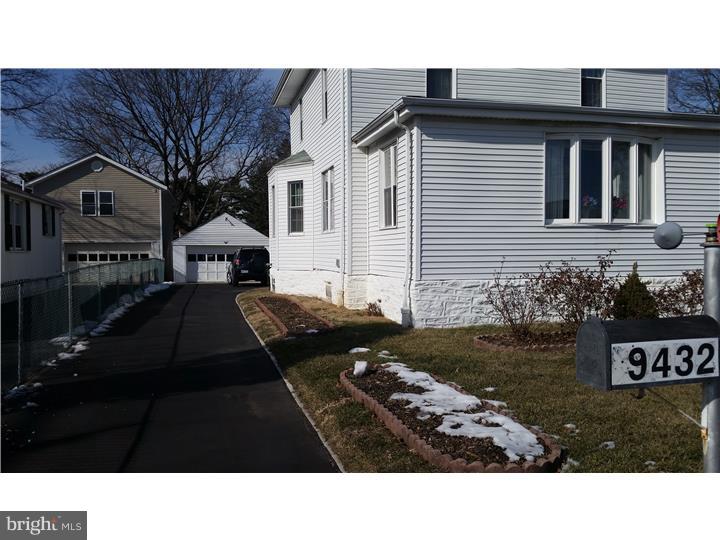 9432 Krewstown Road Philadelphia, PA 19115 - Photo 3 of 25 Driveway