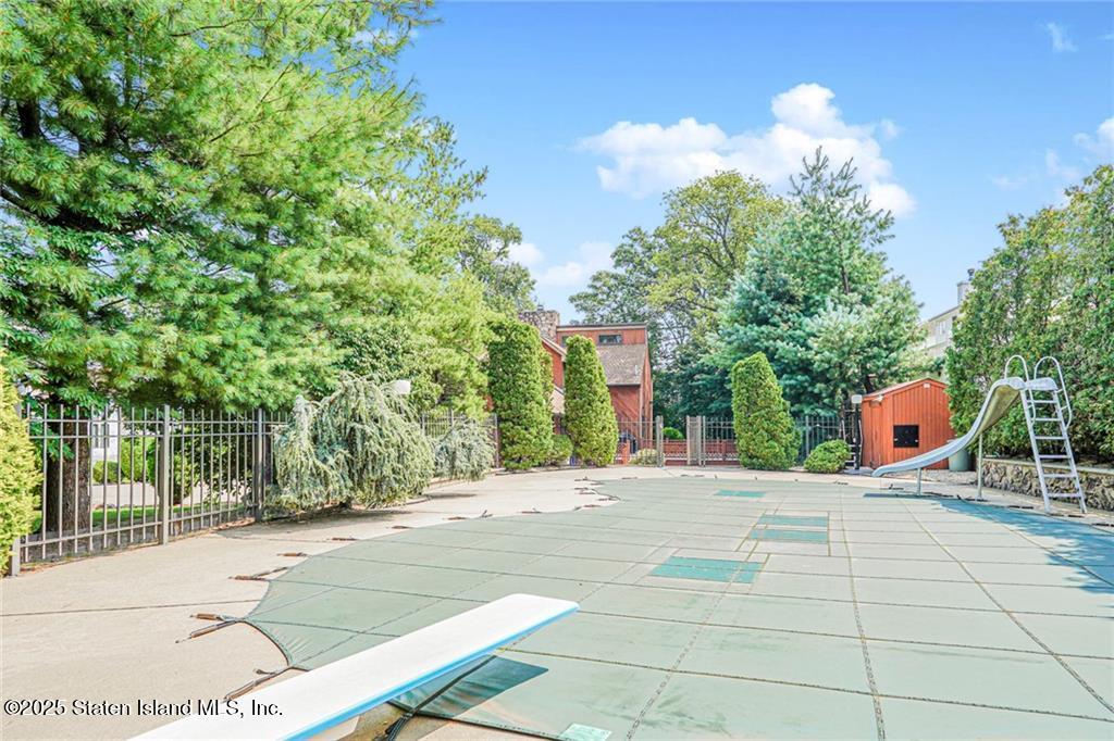 30 Paradise Place Staten Island, NY 10307 - Photo 7 of 15 GetMedia (5)