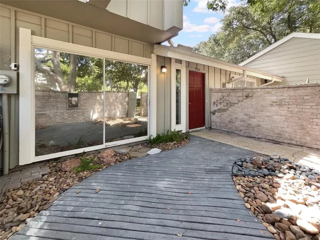 $1,650 | 6823 Greenway Chase Street, Houston, TX 77072