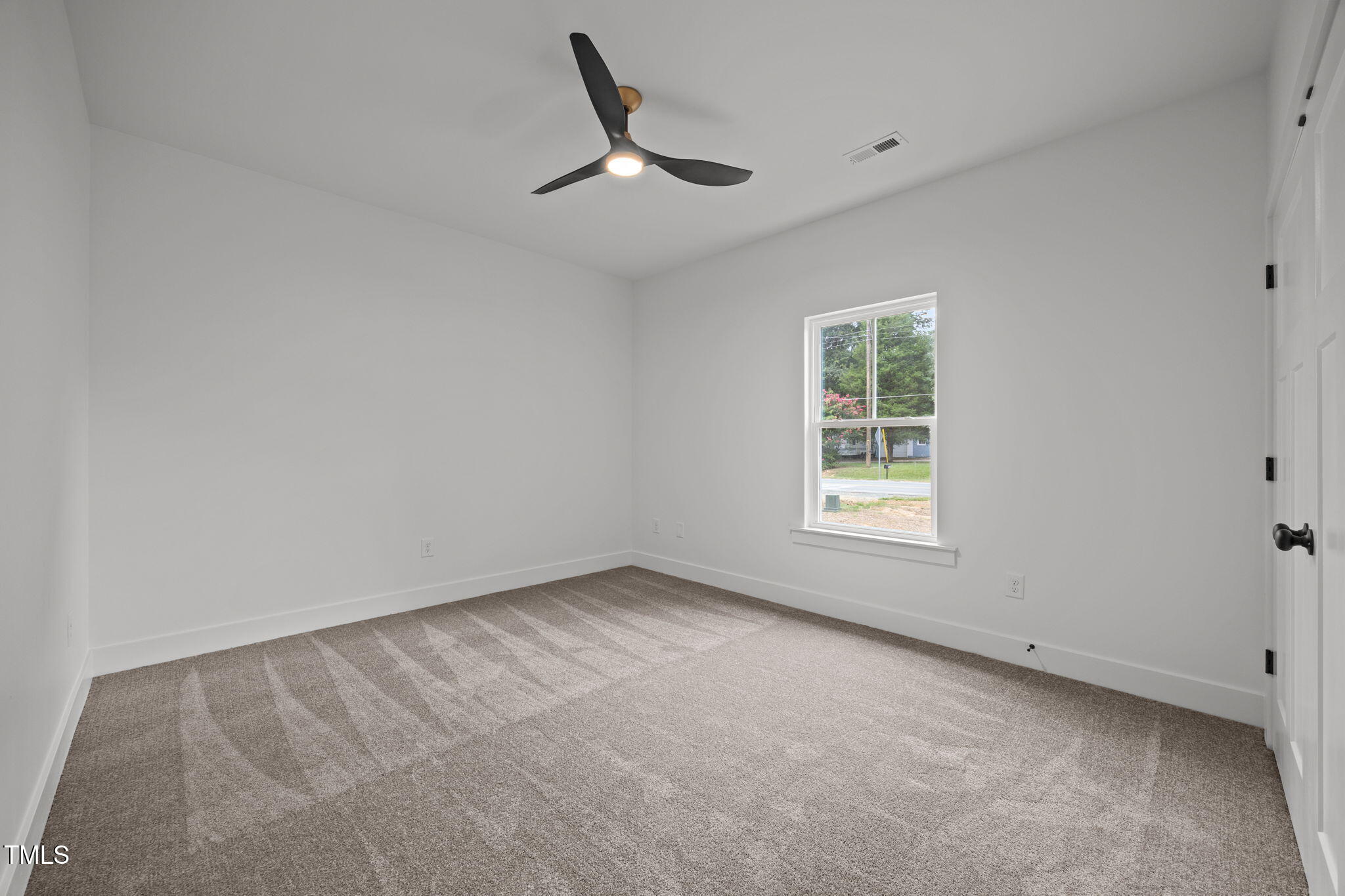 2230 Burch Bridge Road Burlington, NC 27217 - Photo 27 of 39 28-web-or-mls-IMG_6014