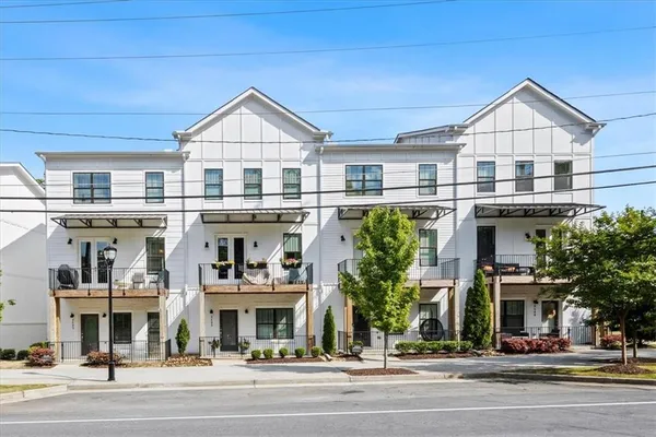 $4,000 | 2493 Sycamore Road Northwest, Unit 4, Atlanta, GA 30318
