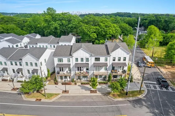 $4,000 | 2493 Sycamore Road Northwest, Unit 4, Atlanta, GA 30318