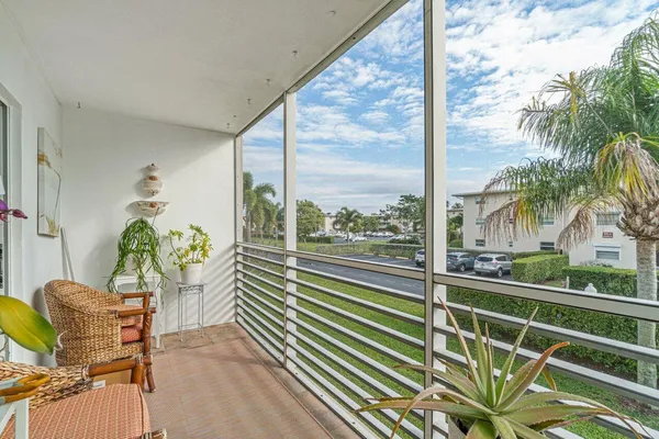 $2,900 | 2855 Garden Drive South, Unit 211, Lake Worth, FL 33461