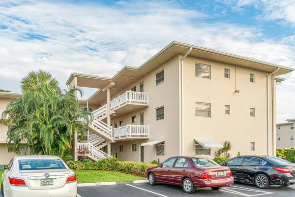 $2,900 | 2855 Garden Drive South, Unit 211, Lake Worth, FL 33461