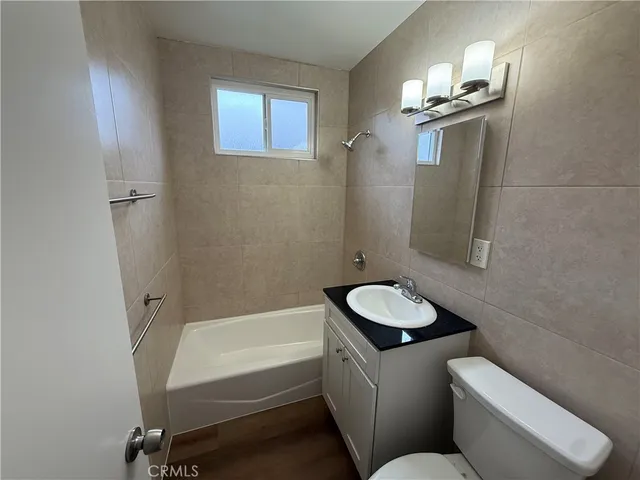 $3,650 | 2444 250th Street, Unit D, Lomita, CA 90717