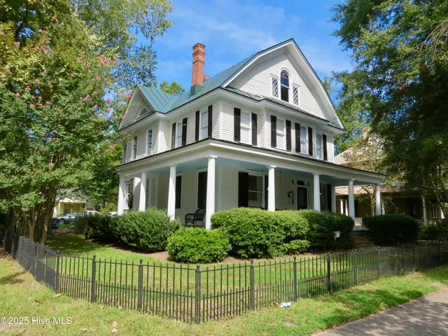 $459,000 | 301 North Granville Street, Edenton, NC 27932