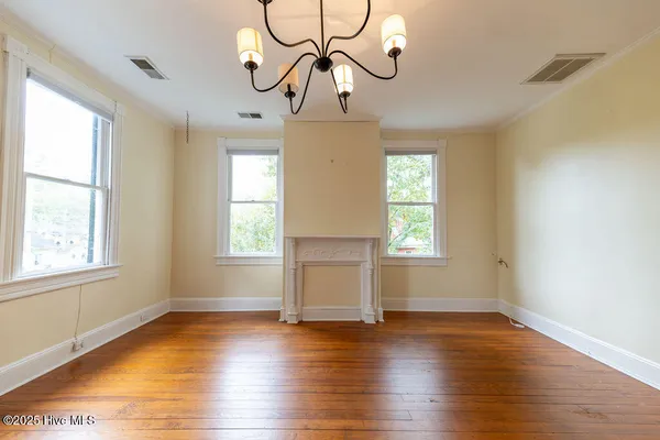 $459,000 | 301 North Granville Street, Edenton, NC 27932