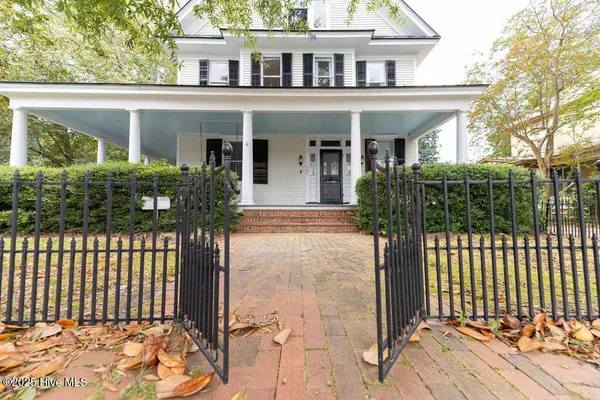 $459,000 | 301 North Granville Street, Edenton, NC 27932