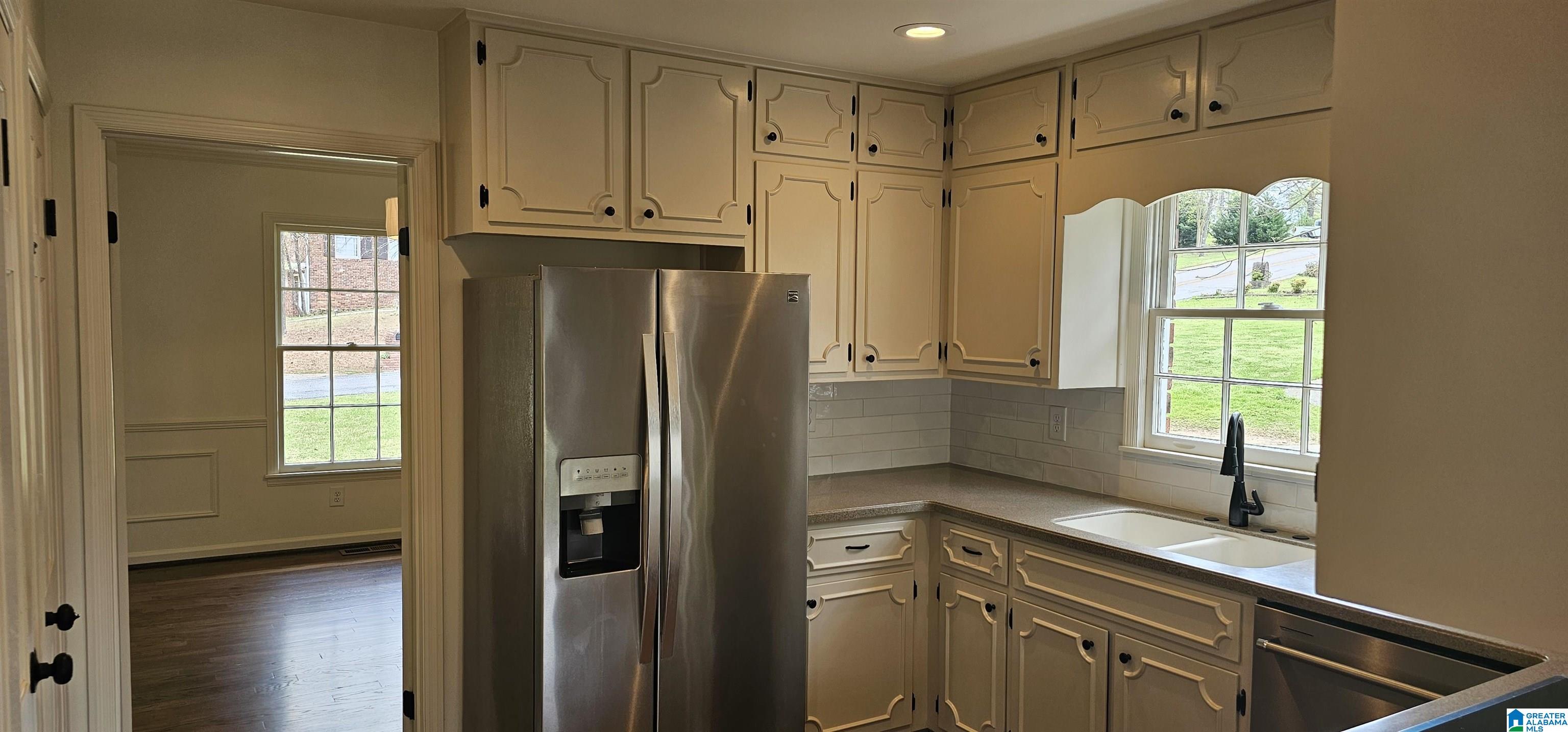 3328 Chartwell Road Hoover, AL 35226 - Photo 2 of 28
