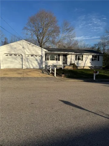 $500,000 | 17 Meadow Road, Scituate, RI 02831