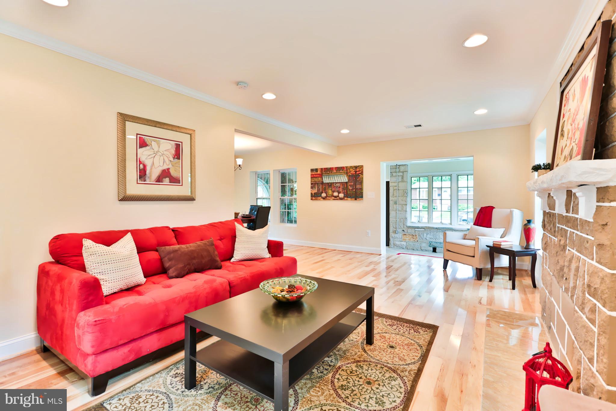 3606 Rusty Rock Road Randallstown, MD 21133 - Photo 4 of 30 Bright and Inviting Living Room