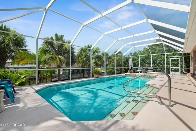 a view of deck and patio
