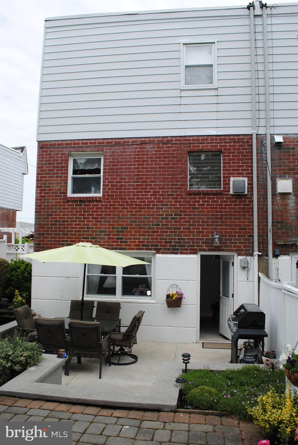 9955 Sandy Road Philadelphia, PA 19115 - Photo 4 of 9 Gallery Image 4