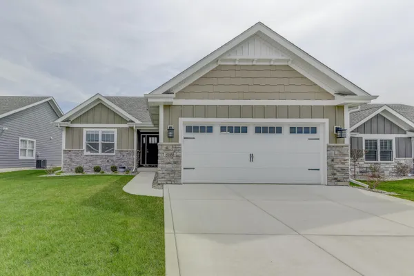 $480,000 | 8595 Larkspur Terrace, St. John, IN 46373