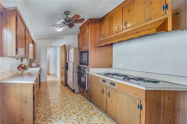 $1,375,000 | 3336 Dunsmere Road, Glendale, CA 91206