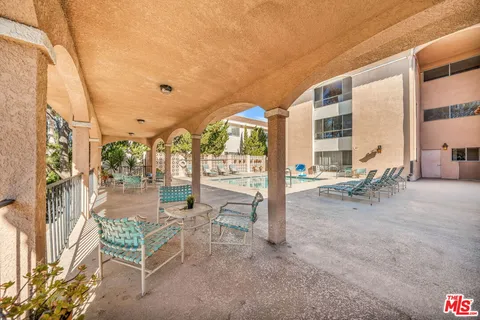 $628,000 | 6199 Canterbury Drive, Unit 102, Culver City, CA 90230