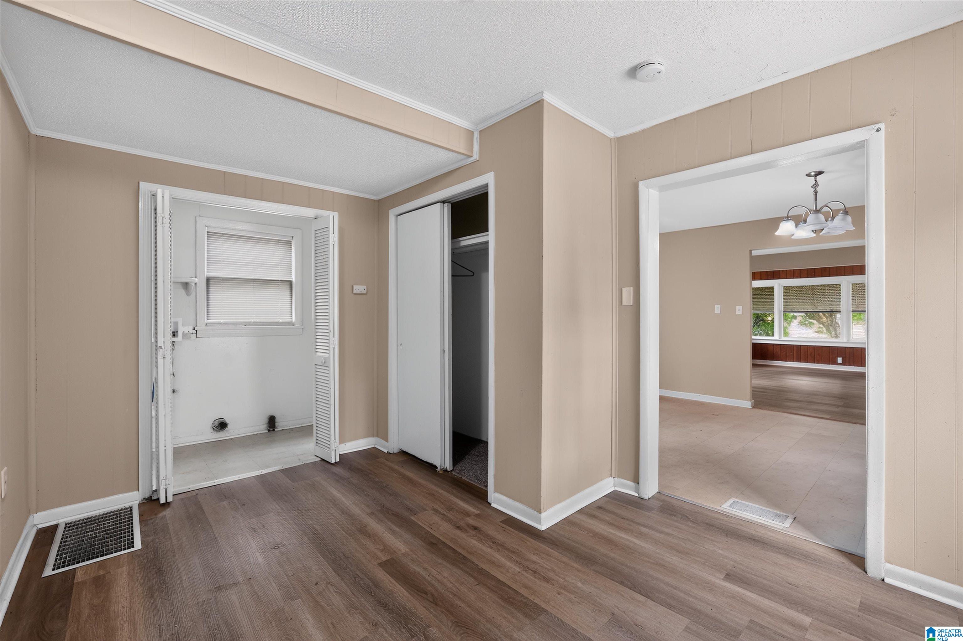 1325 17th Way Southwest Birmingham, AL 35211 - Photo 7 of 18