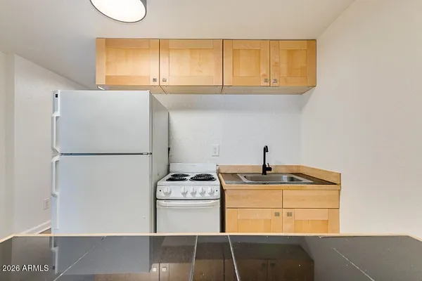$599 | 4633 North 8th Place, Unit C, Phoenix, AZ 85014