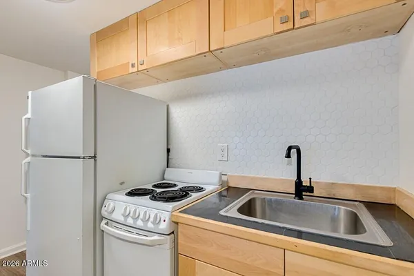 $599 | 4633 North 8th Place, Unit C, Phoenix, AZ 85014