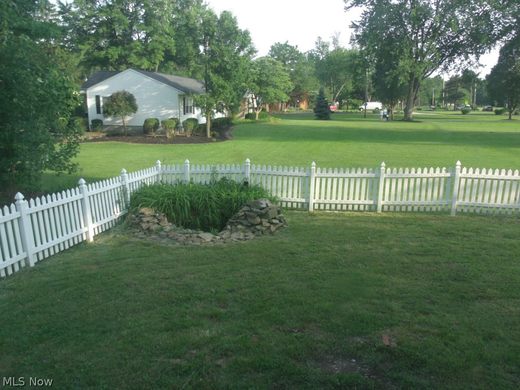 629 North Road Southeast Warren, OH 44484 - Photo 4 of 16 Gallery Image 4