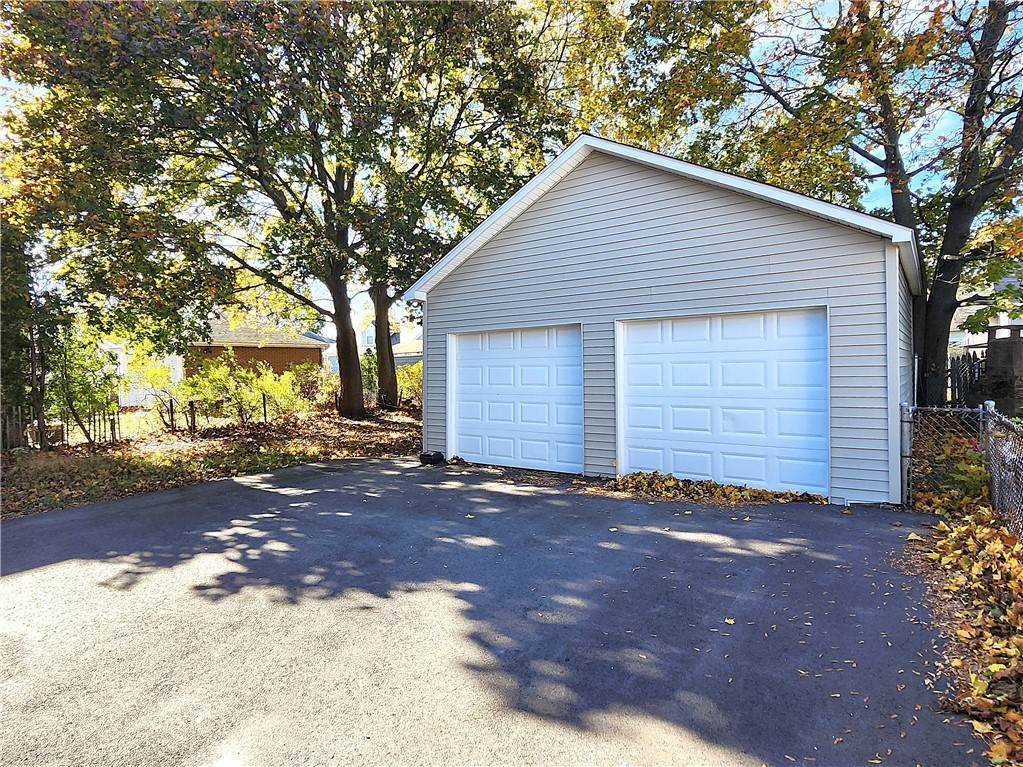 358 Orient Avenue Pawtucket, RI 02861 - Photo 3 of 40 Gallery Image 3
