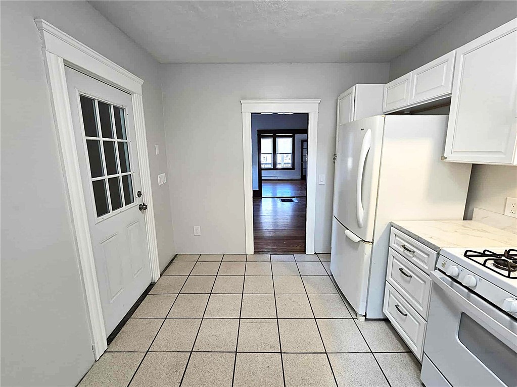 358 Orient Avenue Pawtucket, RI 02861 - Photo 9 of 40 First Floor - Unit Is Now Occupied -Brand New Cabs