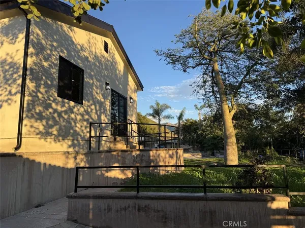 $4,000 | 9857 Foothill Boulevard, Lakeview Terrace, CA 91342