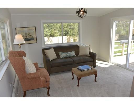 12 Woodfall Road Medfield, MA 02052 - Photo 8 of 22