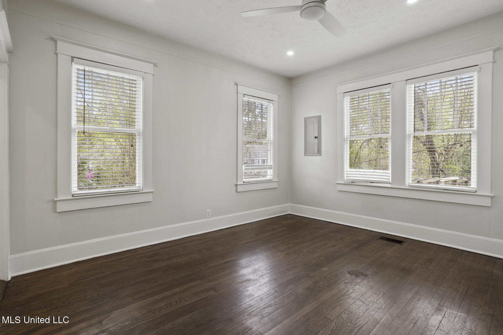 1229 Poplar Boulevard Jackson, MS 39202 - Photo 22 of 26 1229 Poplar Blvd2-22